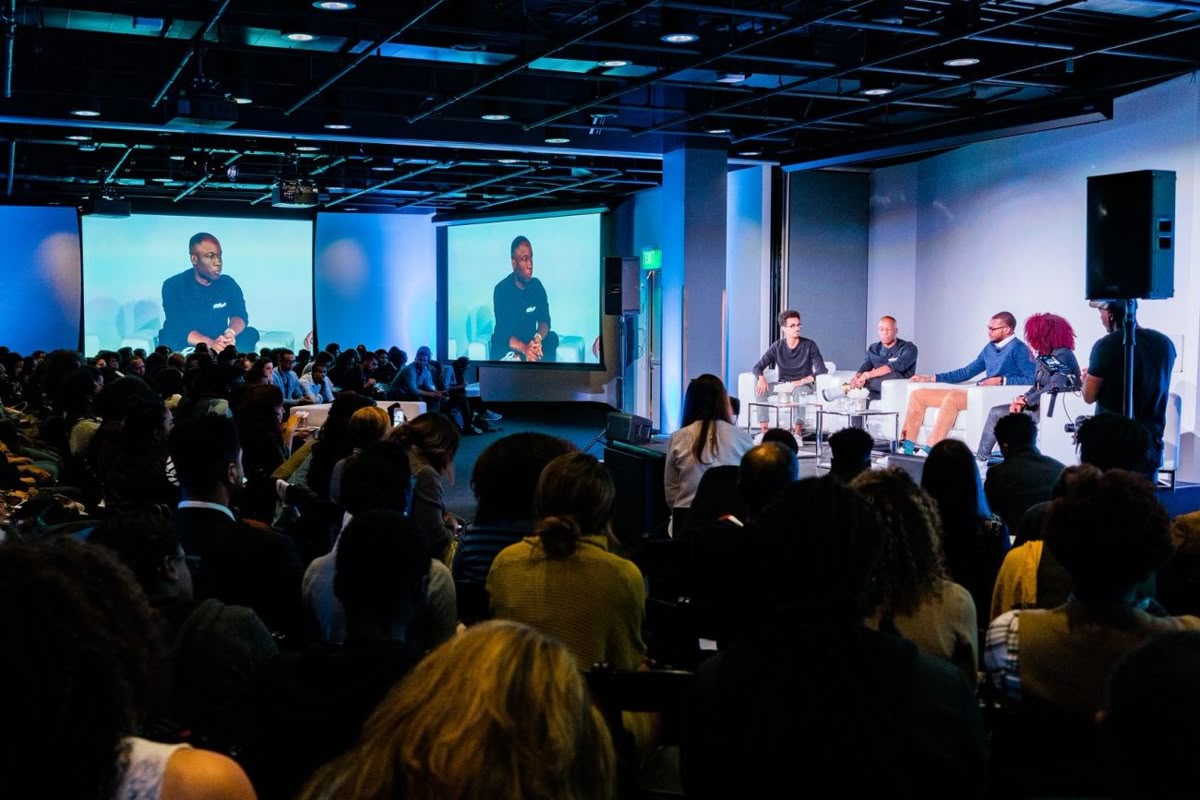 Filling Up Your Seats: 5 Ways Bulk SMS Can Make Your Event a “Jamma”